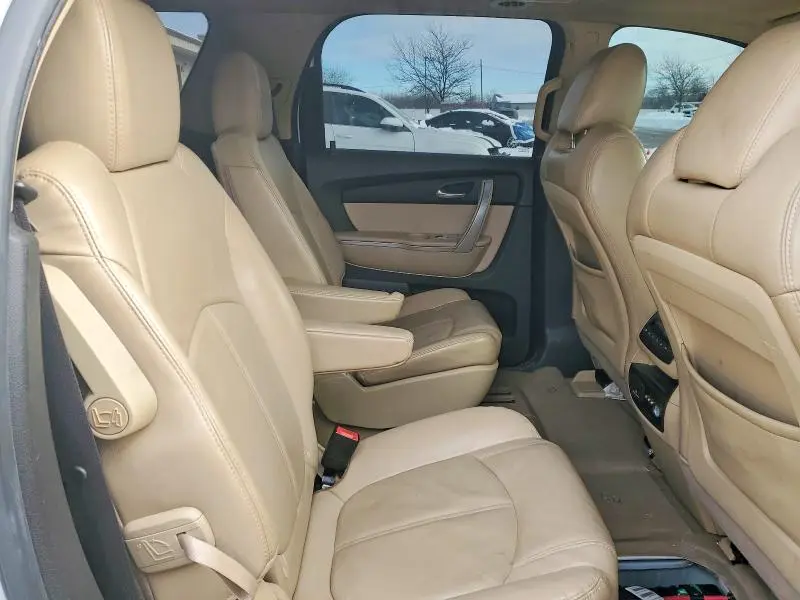 2011 GMC ACADIA SLT-1  