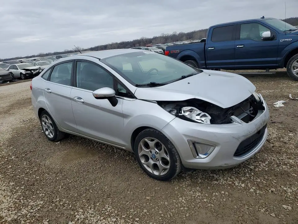 2013 FORD FIESTA TITANIUM  