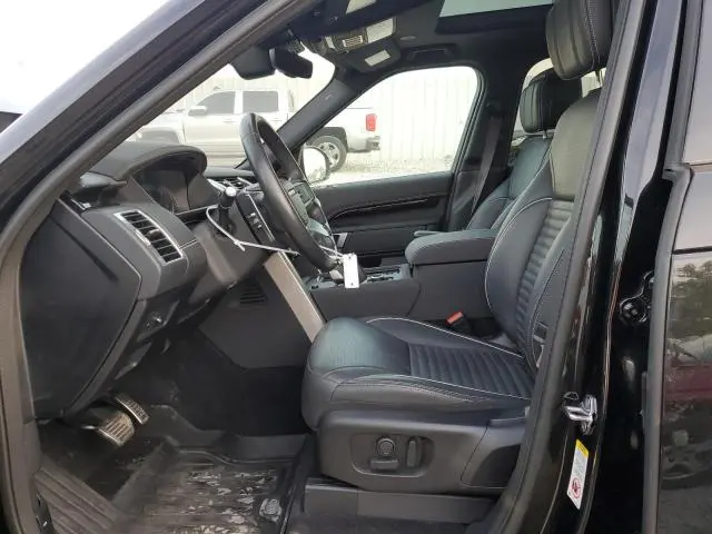 2023 LAND ROVER DISCOVERY METROPOLITAN EDITION  