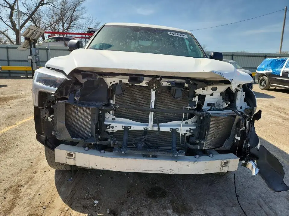2022 TOYOTA TUNDRA SR5  