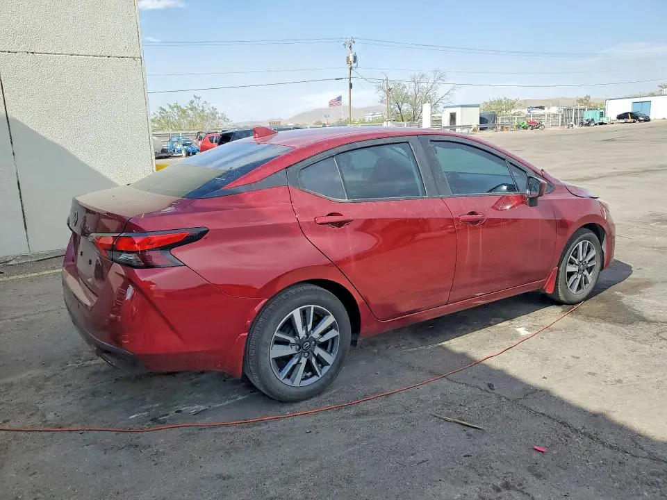 2025 NISSAN VERSA SV  