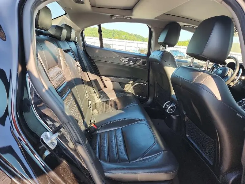 2018 ALFA ROMEO GIULIA TI Q4  