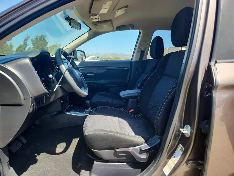 2019 MITSUBISHI OUTLANDER ES  
