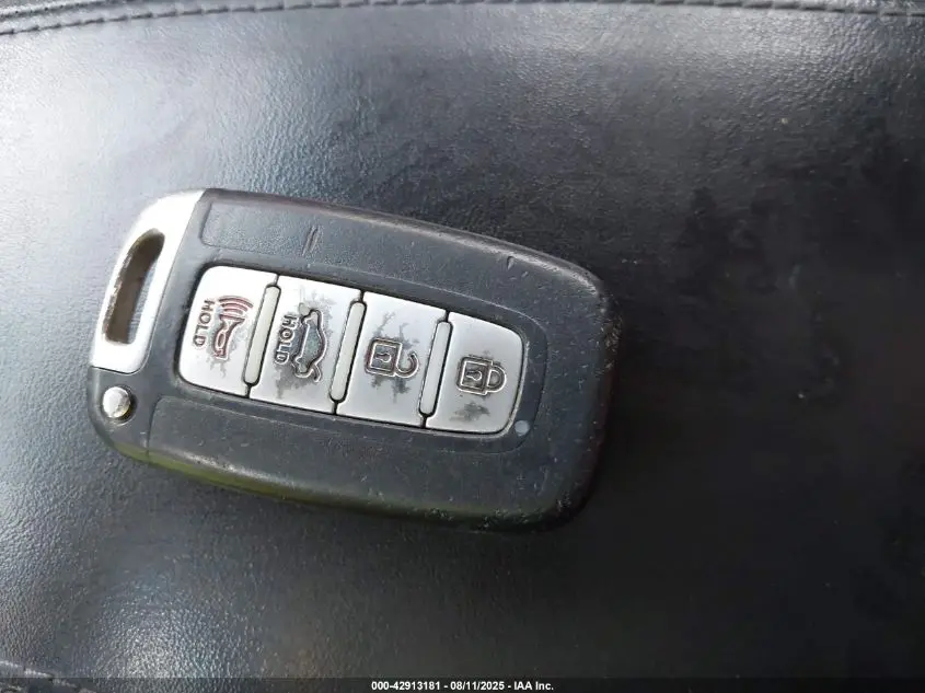 2013 HYUNDAI GENESIS 3.8 GRAND TOURING