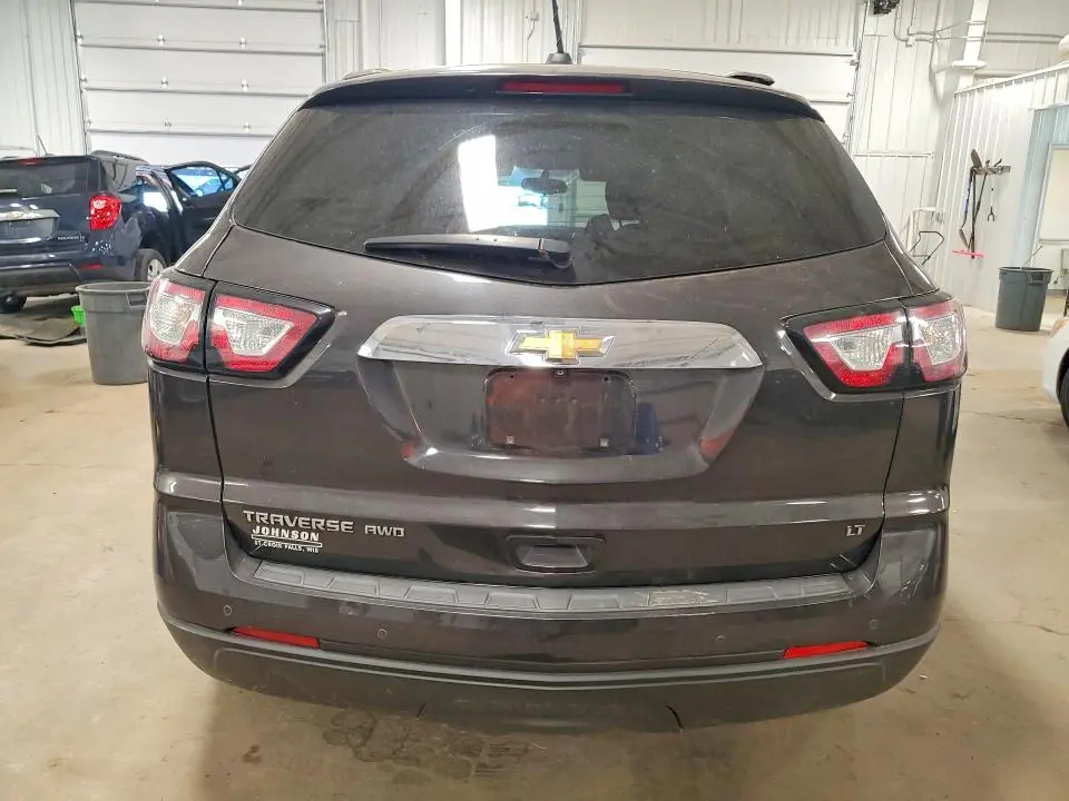 2017 CHEVROLET TRAVERSE LT  