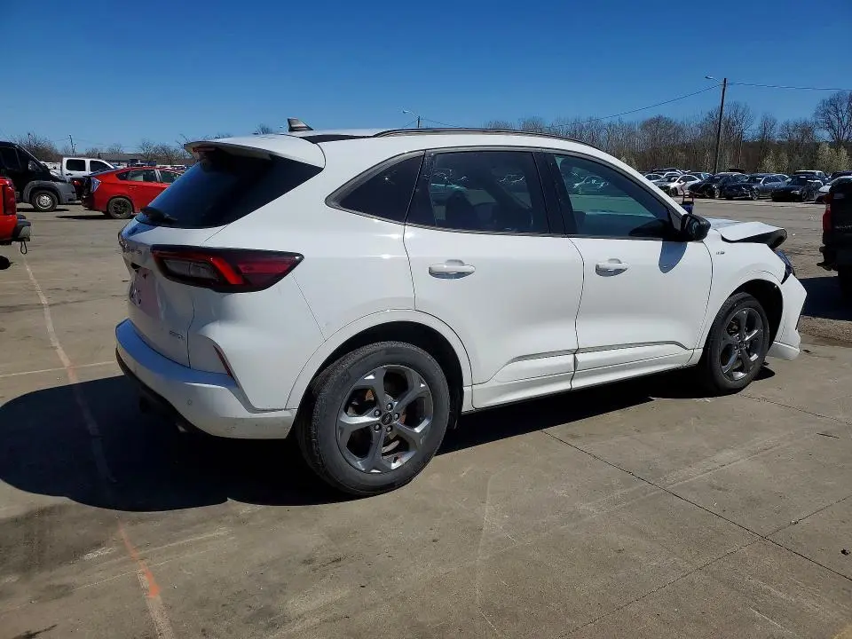 2023 FORD ESCAPE ST LINE  