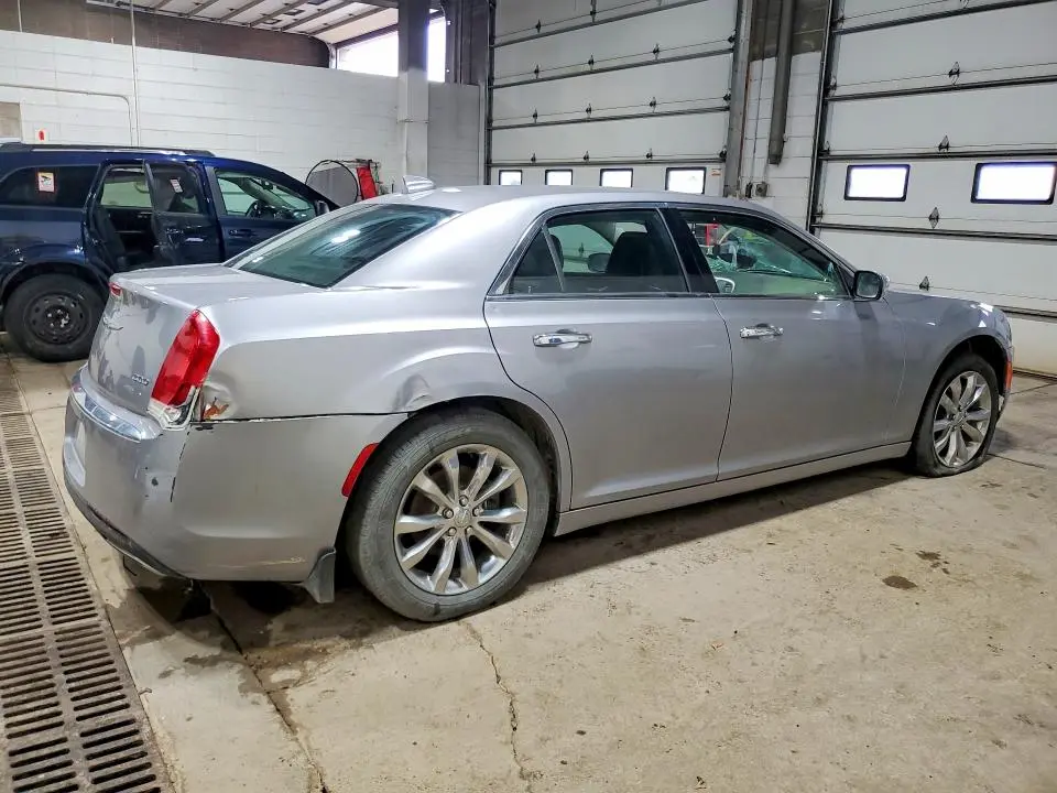 2018 CHRYSLER 300 LIMITED  