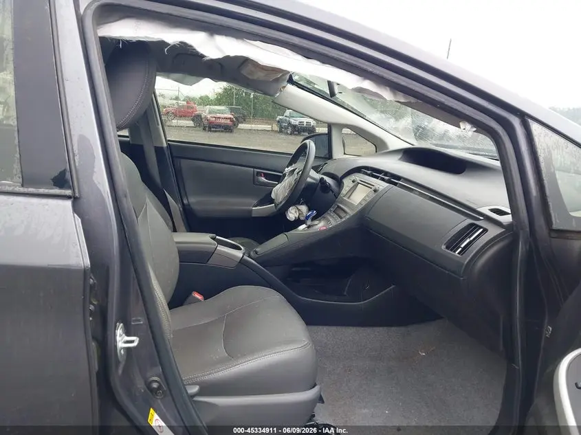 2015 TOYOTA PRIUS TWO
