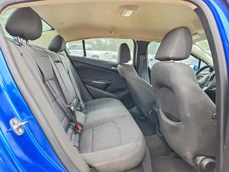 2017 CHEVROLET CRUZE LT  
