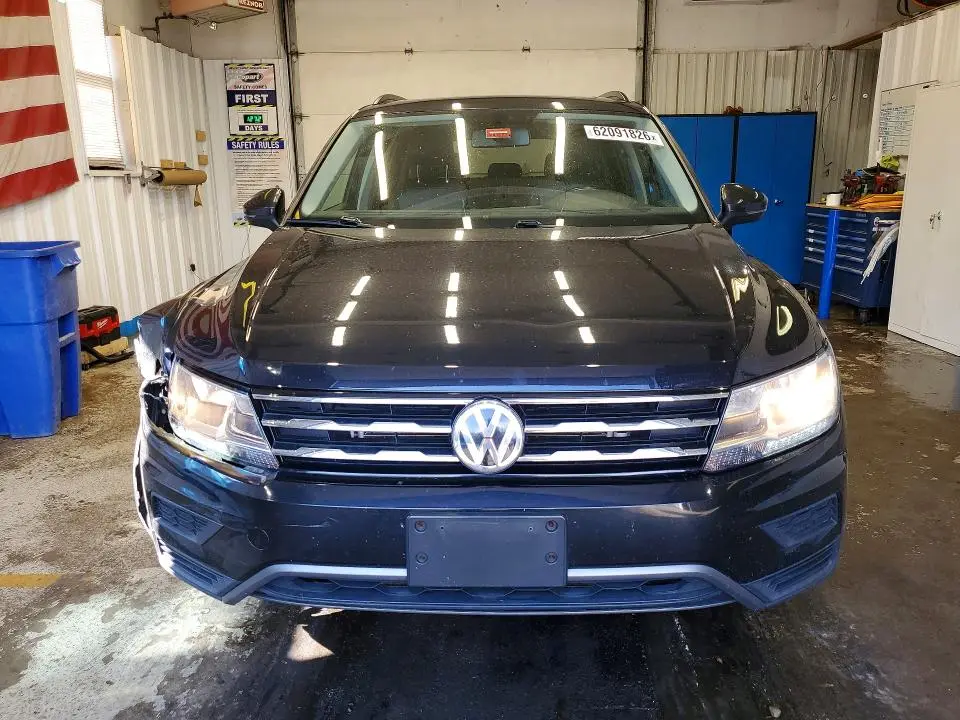 2018 VOLKSWAGEN TIGUAN SE  
