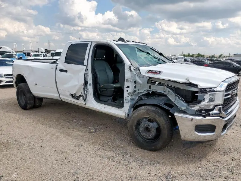 2022 RAM 3500 TRADESMAN  