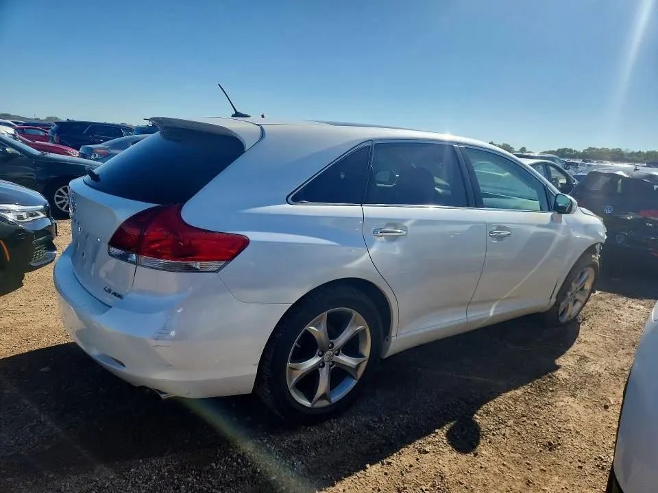2012 TOYOTA VENZA XLE  