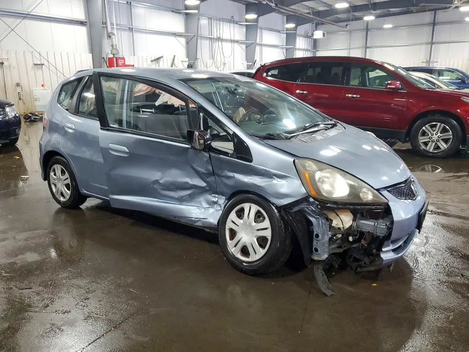 2011 HONDA FIT   