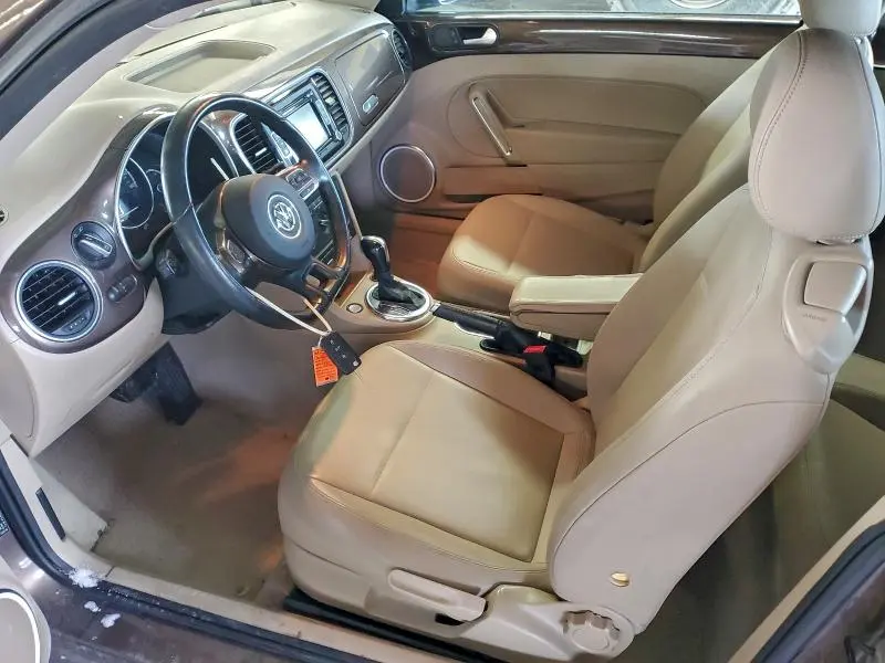 2013 VOLKSWAGEN BEETLE   