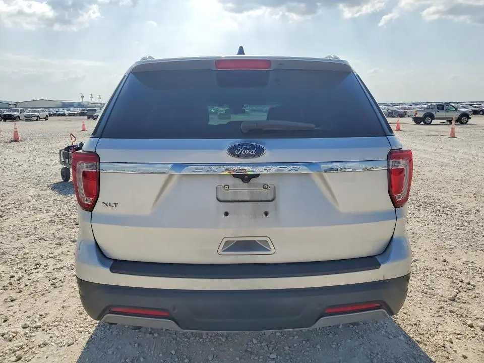 2019 FORD EXPLORER XLT  