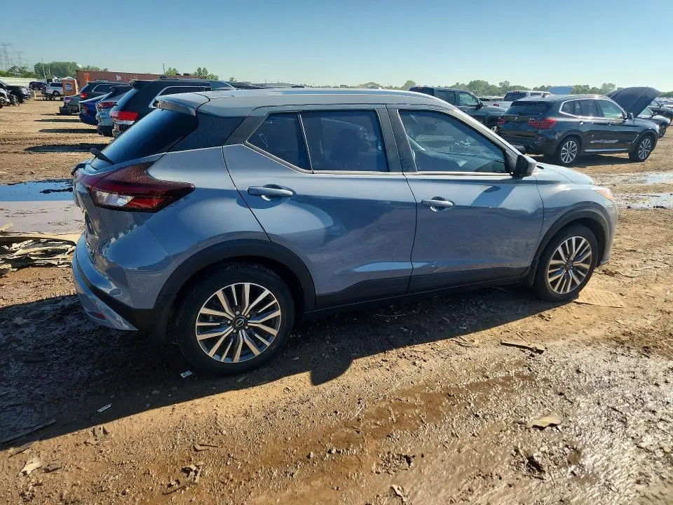 2024 NISSAN KICKS SV  