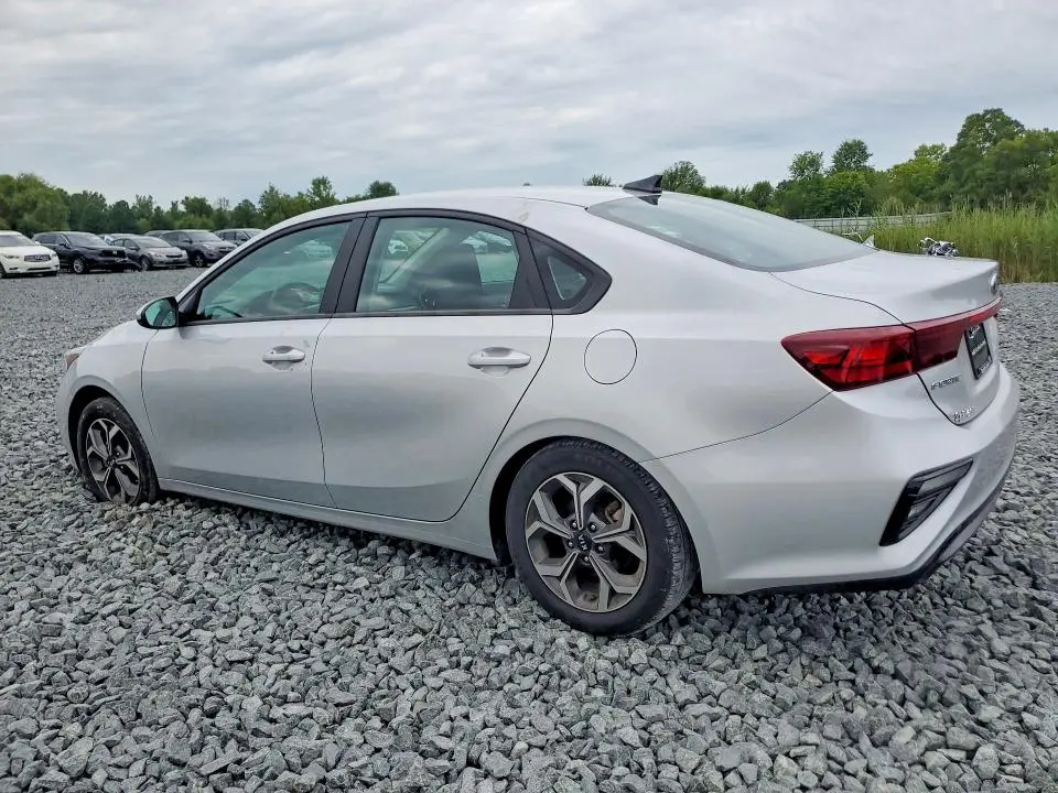 2021 KIA FORTE LXS  