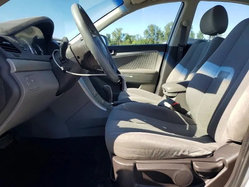 2010 HYUNDAI SONATA GLS  