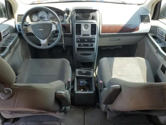 2010 CHRYSLER TOWN & COUNTRY TOURING  