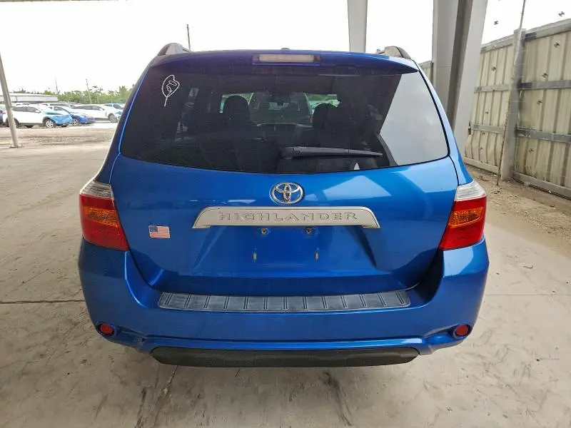 2010 TOYOTA HIGHLANDER   