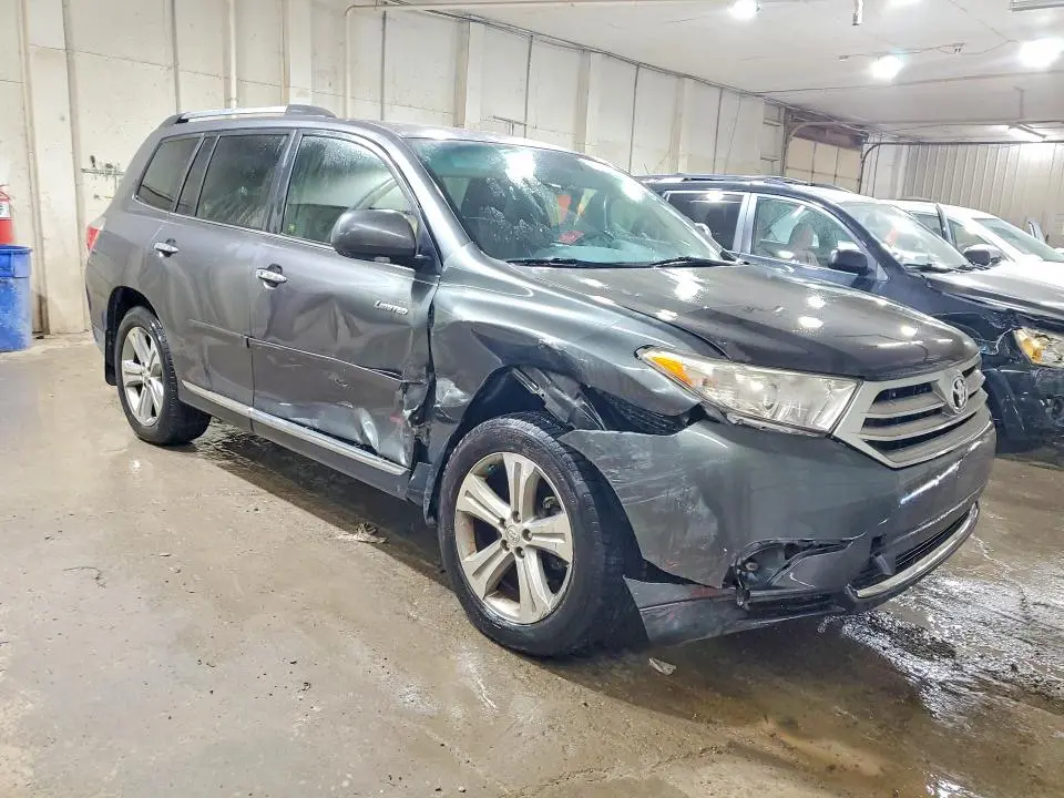 2011 TOYOTA HIGHLANDER LIMITED  