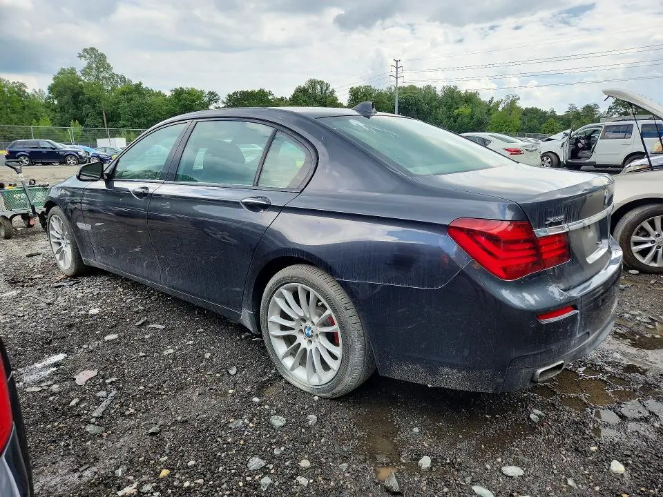 2013 BMW 750 LXI  