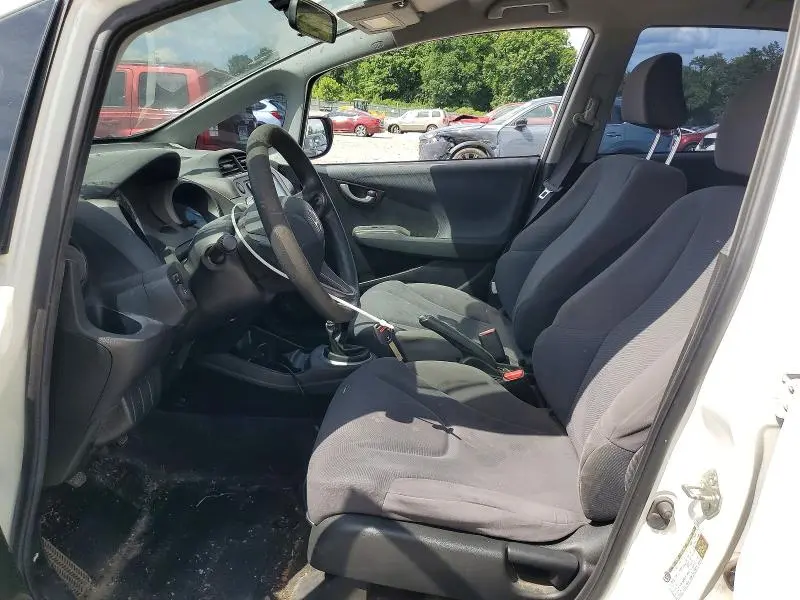 2010 HONDA FIT   