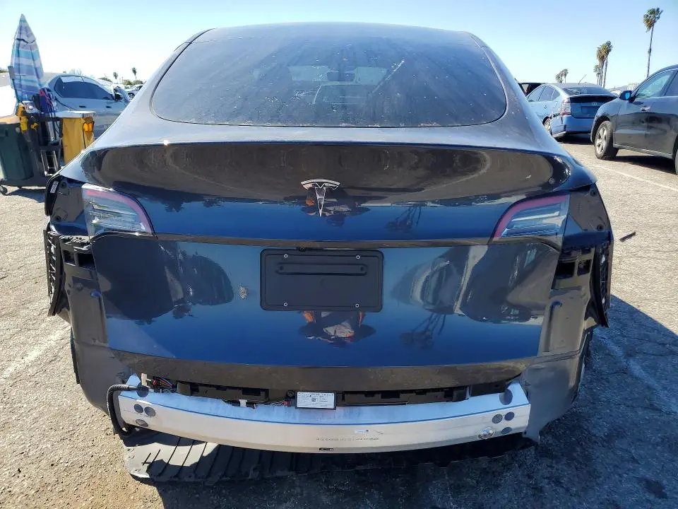 2024 TESLA MODEL Y   