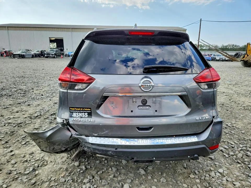 2019 NISSAN ROGUE SL  