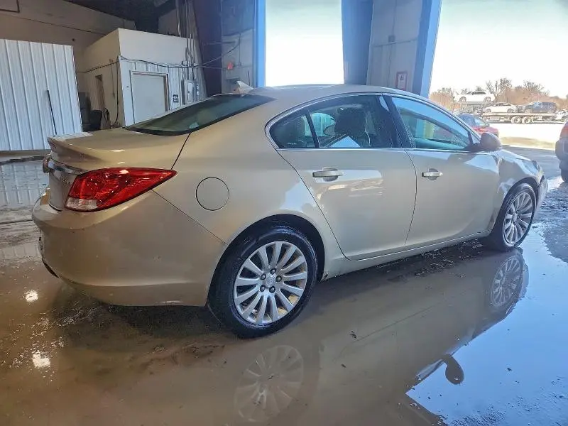 2012 BUICK REGAL   