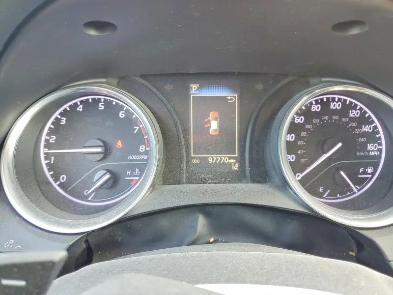 2018 TOYOTA CAMRY SE  