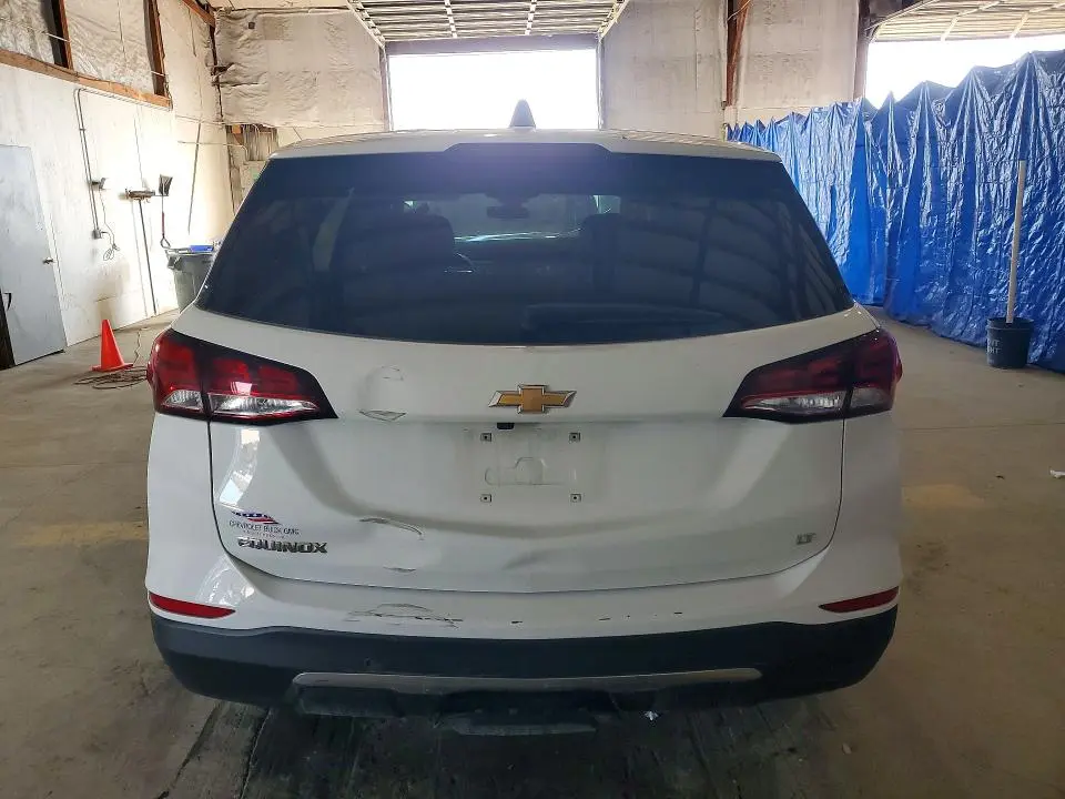 2022 CHEVROLET EQUINOX LT  