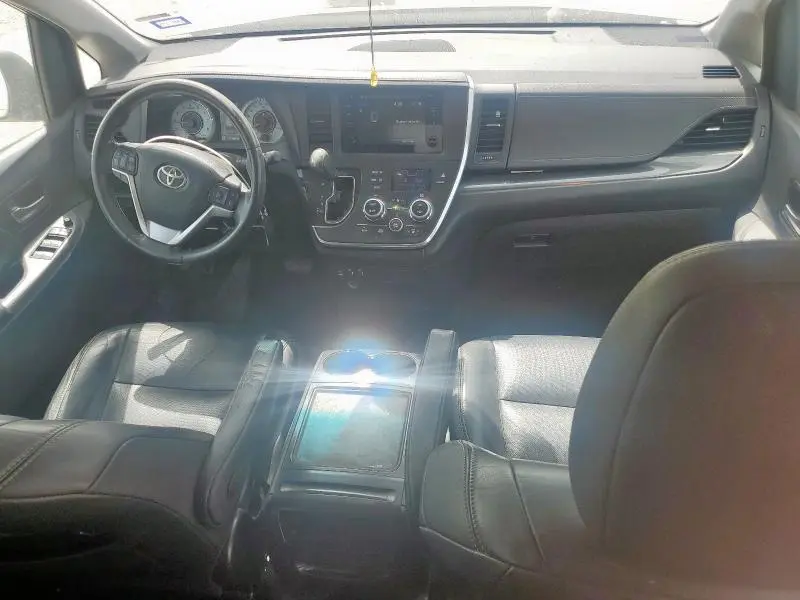 2015 TOYOTA SIENNA SPORT  