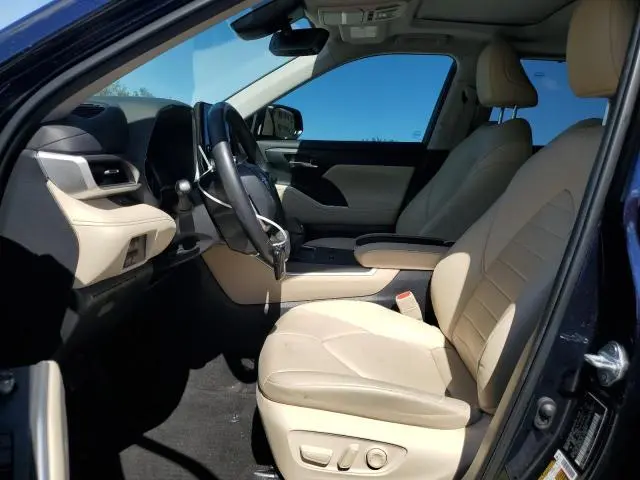 2023 TOYOTA HIGHLANDER L  