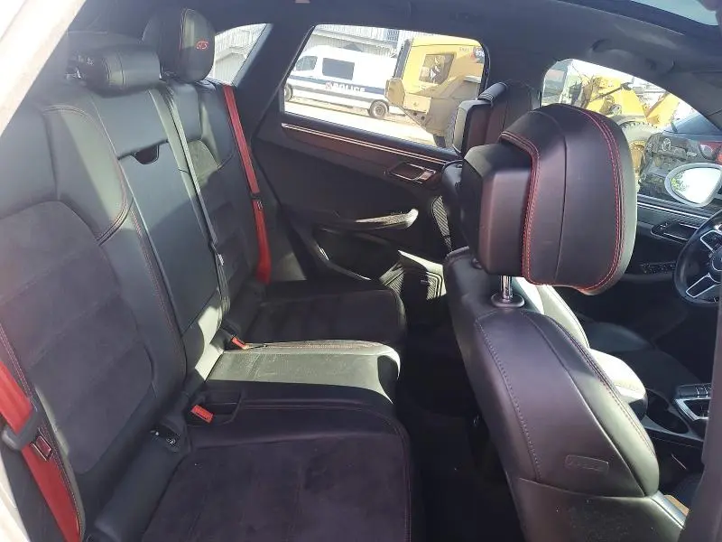 2018 PORSCHE MACAN GTS  