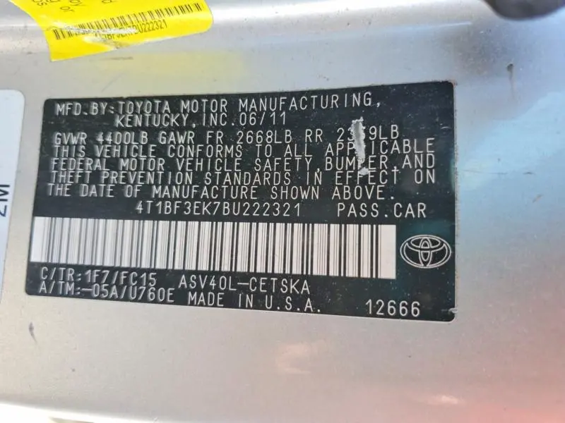 2011 TOYOTA CAMRY SE  