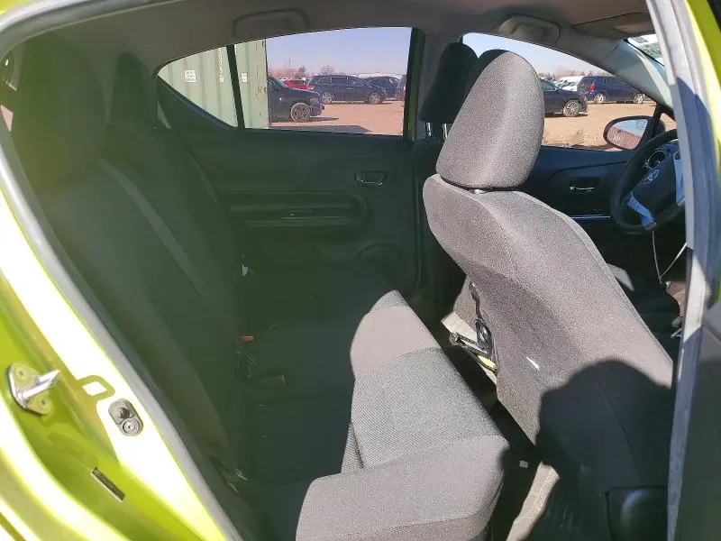 2015 TOYOTA PRIUS C TWO  