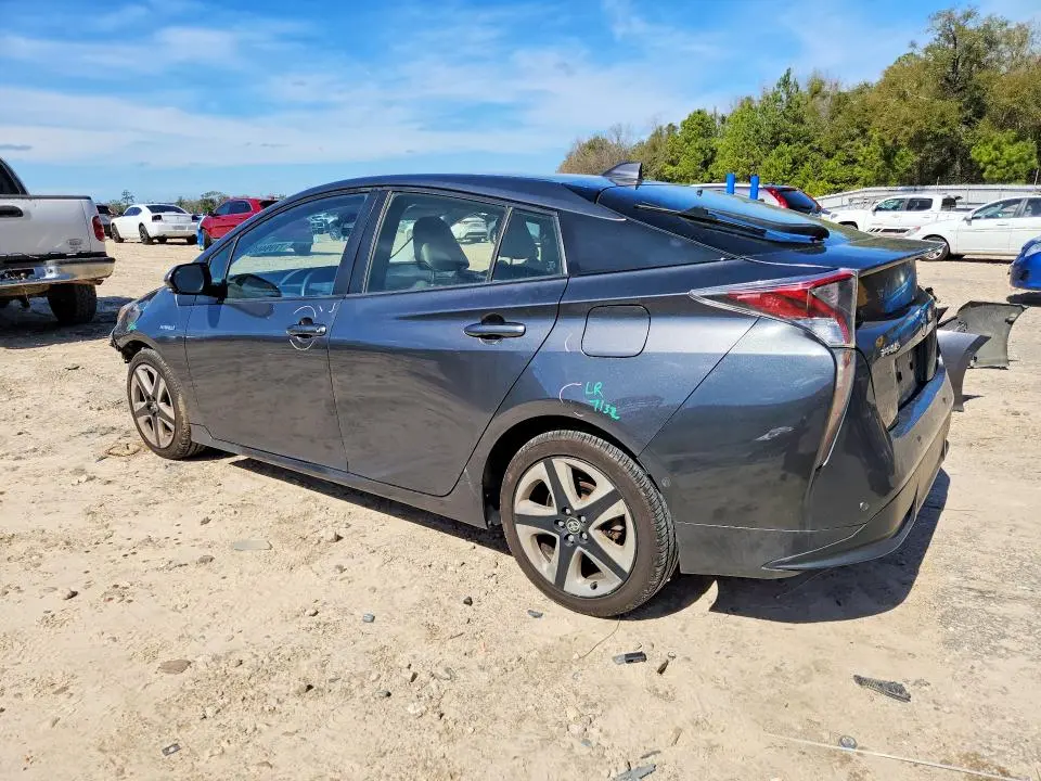 2016 TOYOTA PRIUS   