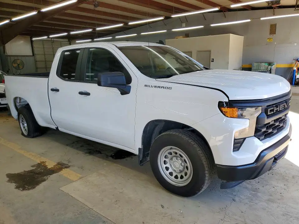 2025 CHEVROLET SILVERADO 1500 5.3L V8