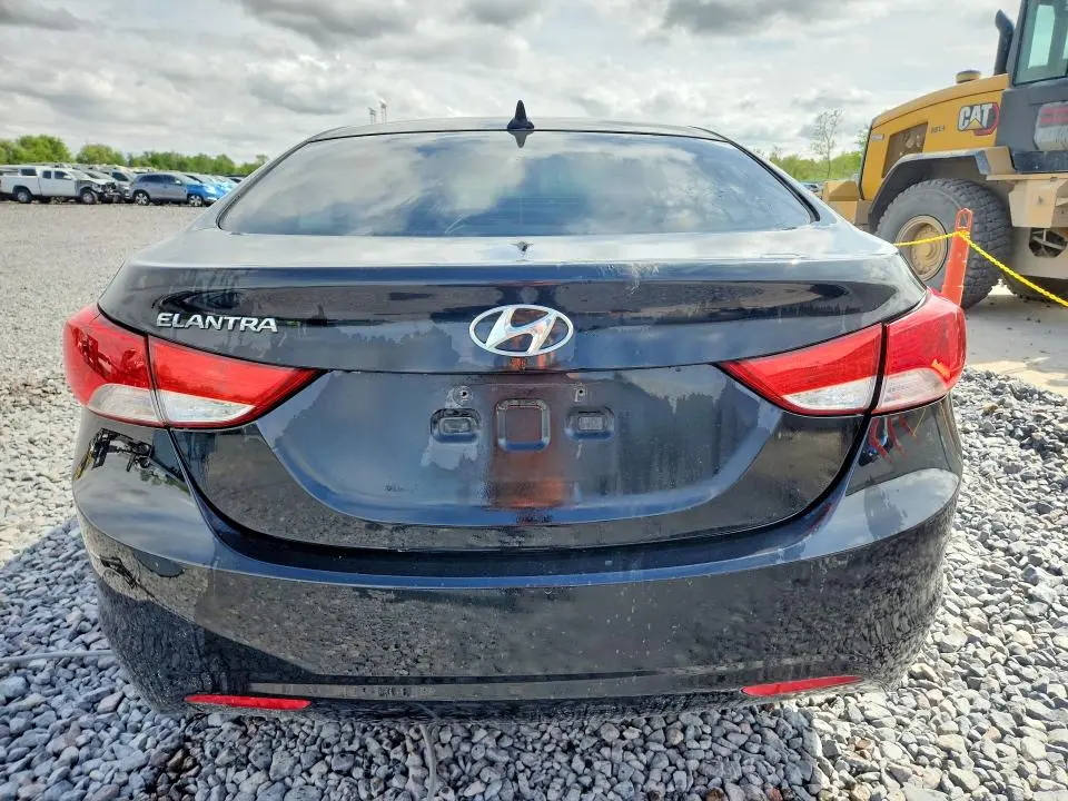 2012 HYUNDAI ELANTRA GLS  