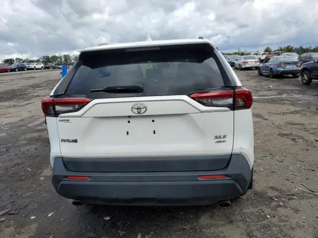 2020 TOYOTA RAV4 XLE