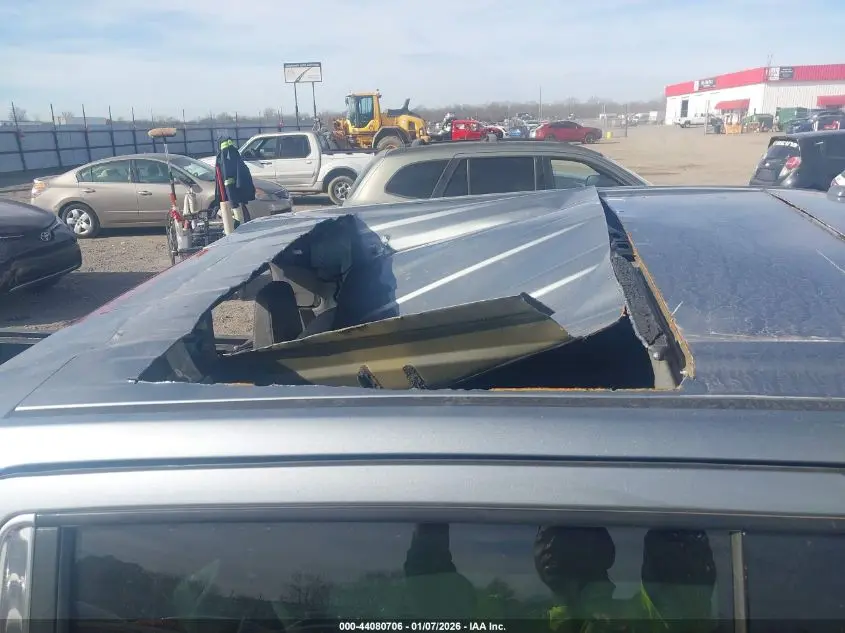 2025 CHEVROLET SILVERADO 1500 4WD  SHORT BED LTZ