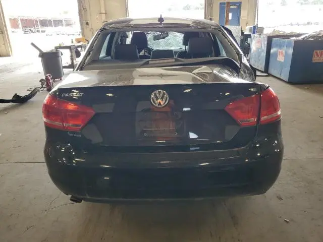 2013 VOLKSWAGEN PASSAT SE  