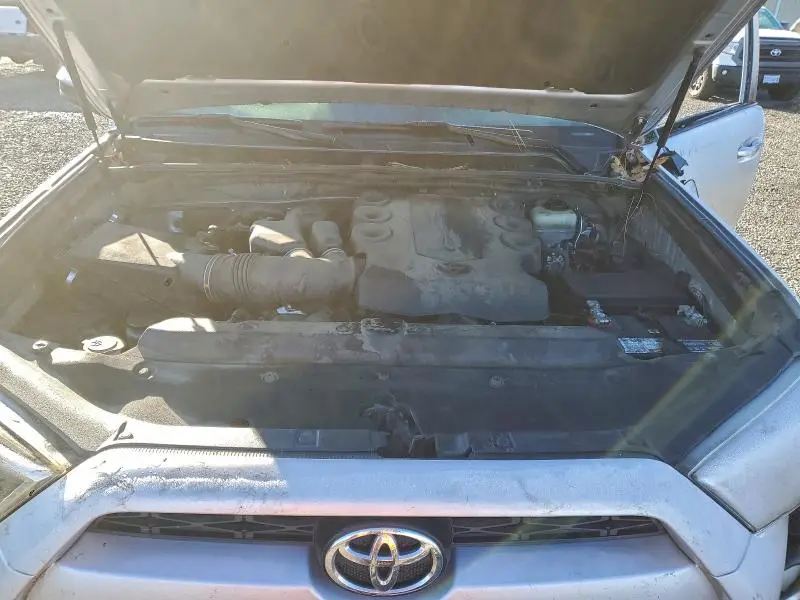 2015 TOYOTA 4RUNNER SR5  