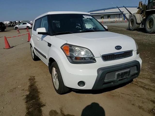 2011 KIA SOUL +