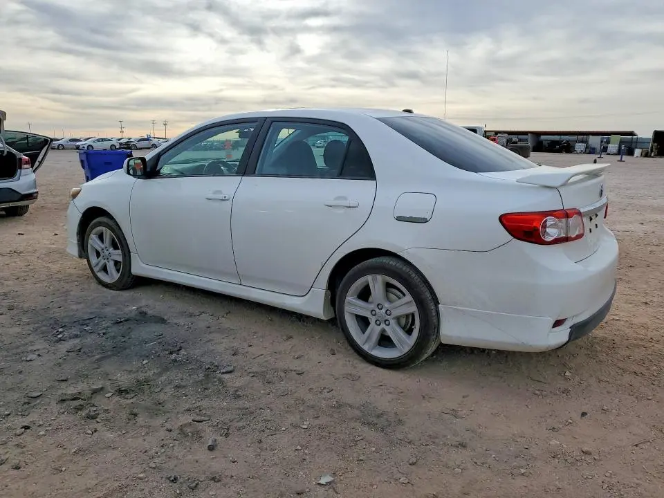 2013 TOYOTA COROLLA   