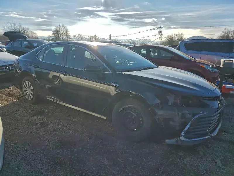 2021 TOYOTA CAMRY LE  