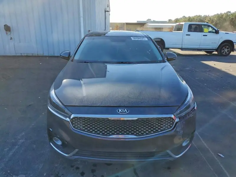 2017 KIA CADENZA PREMIUM  