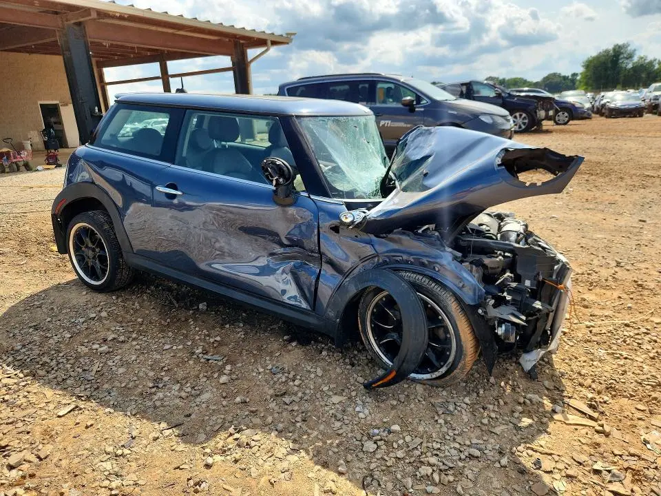 2011 MINI COOPER S  