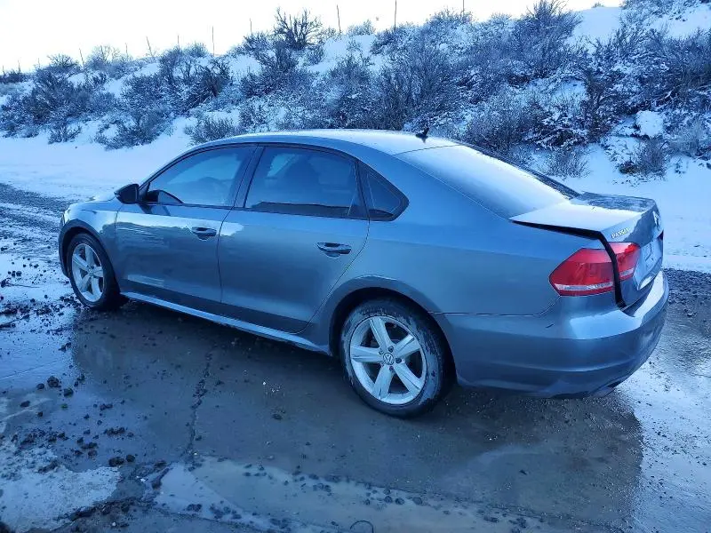 2012 VOLKSWAGEN PASSAT S  